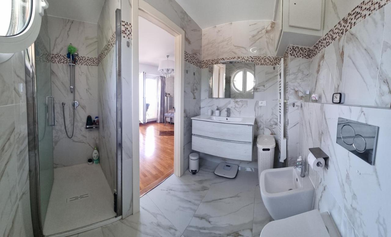 Dernier Etage D'Une Maison Roquebrune-Cap-Martin Zewnętrze zdjęcie