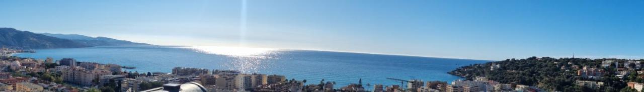 Dernier Etage D'Une Maison Roquebrune-Cap-Martin Zewnętrze zdjęcie
